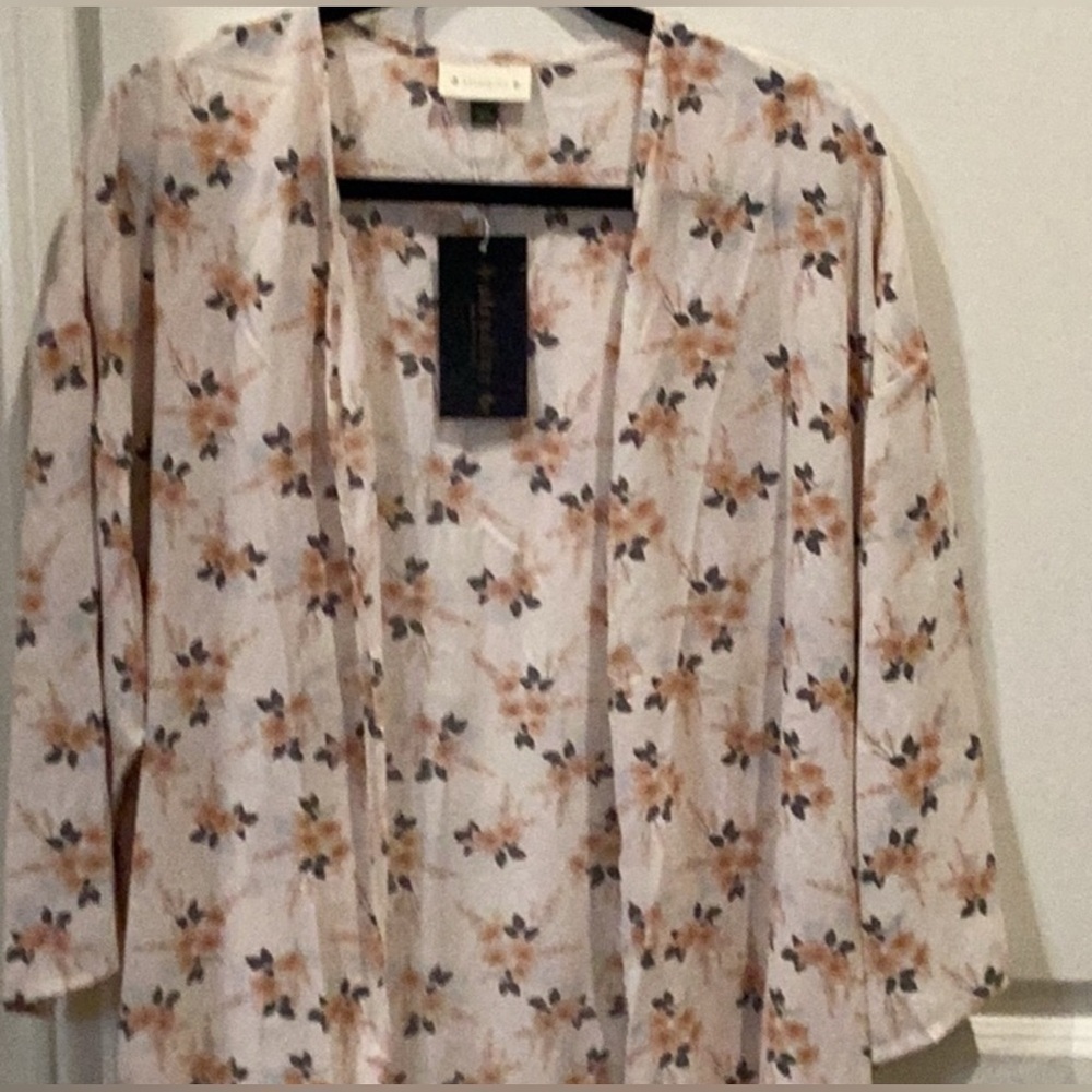 NWT Kimono Size M/L